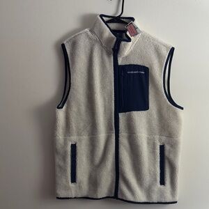 Vineyard Vines Men’s Cream Sherpa Vest with Navy Accents